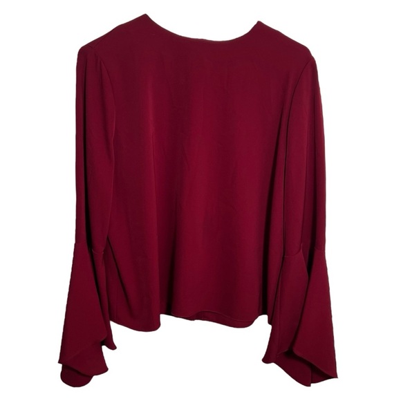 Carmen Marc Valvo Burgundy Blouse Bell Sleeve Button Back 10 - Picture 1 of 10